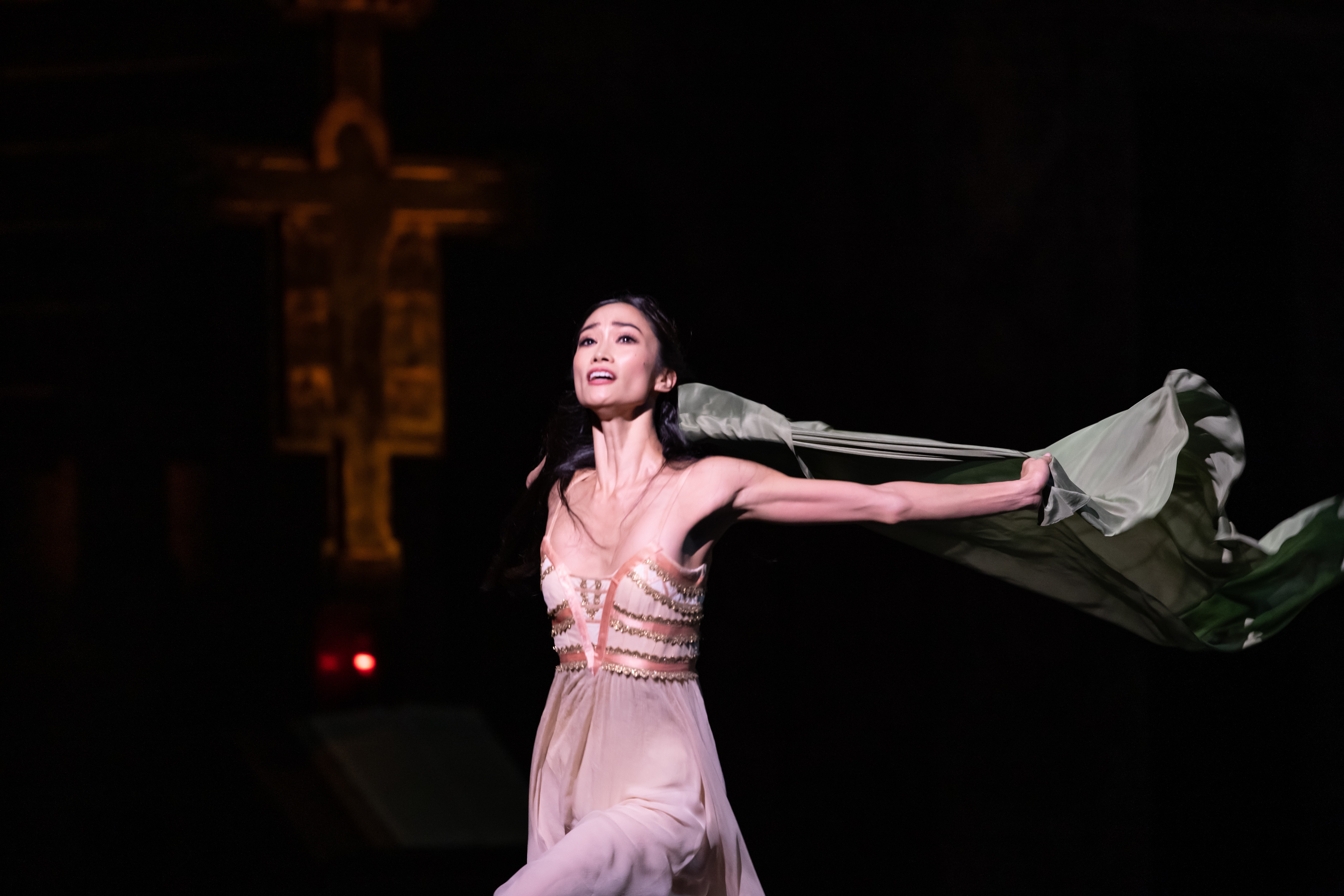 Fumi Kaneko als Julia in Romeo and Julia, The Royal Ballet