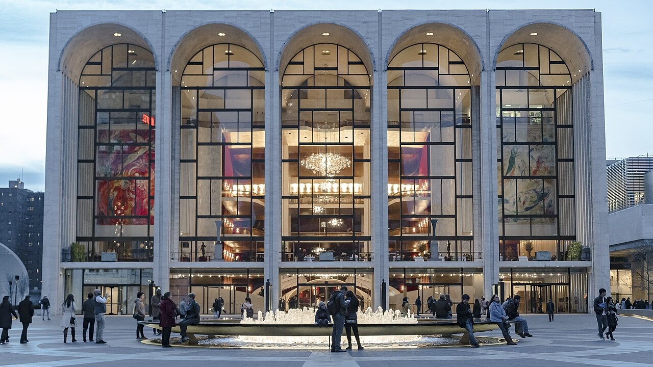 Metropolitan Opera von aussen