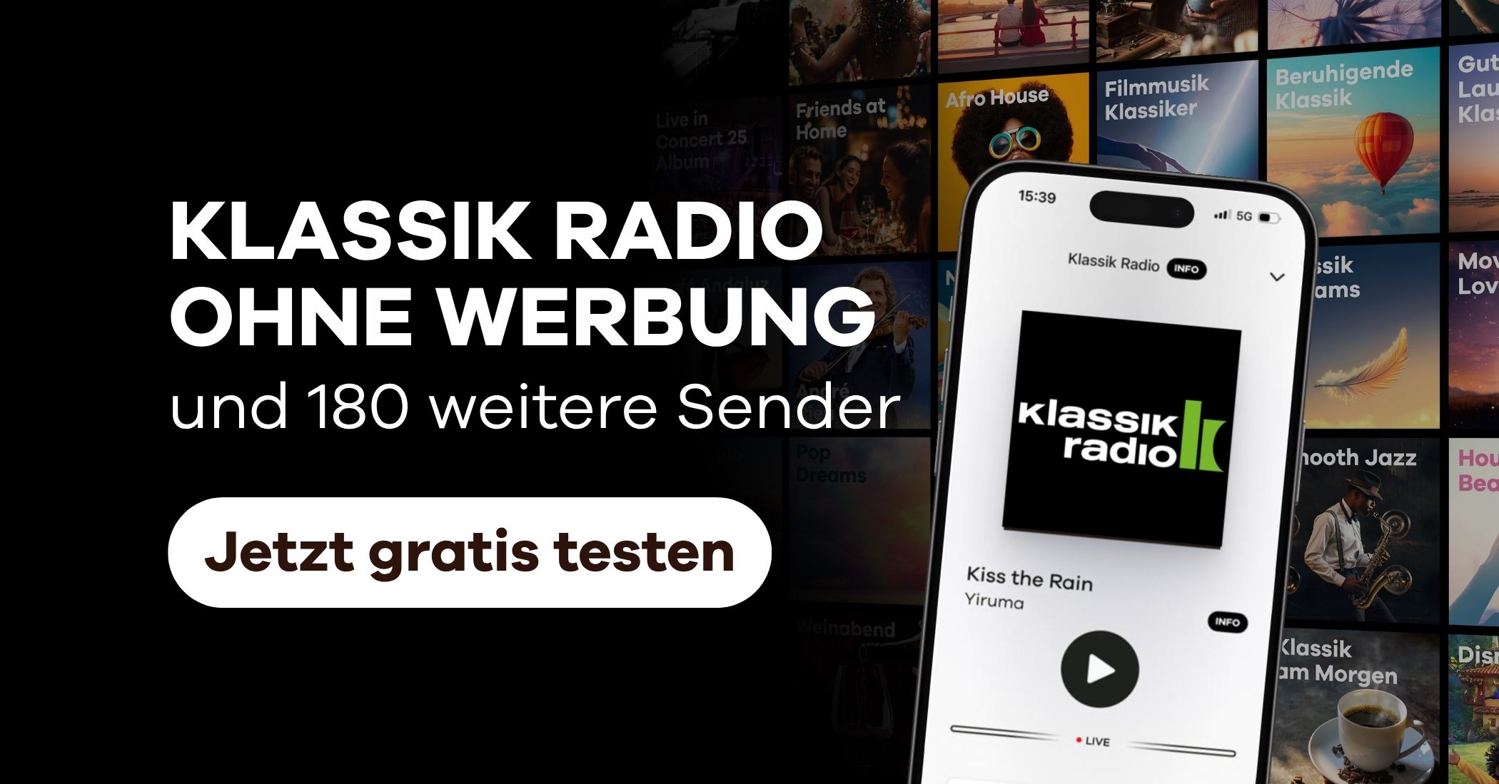 Klassik Radio im Handy, Hintergrund mit Sendercovern, Text: Klassik Radio ohne Werbung und 180 weitere Sender - jetzt gratis testen