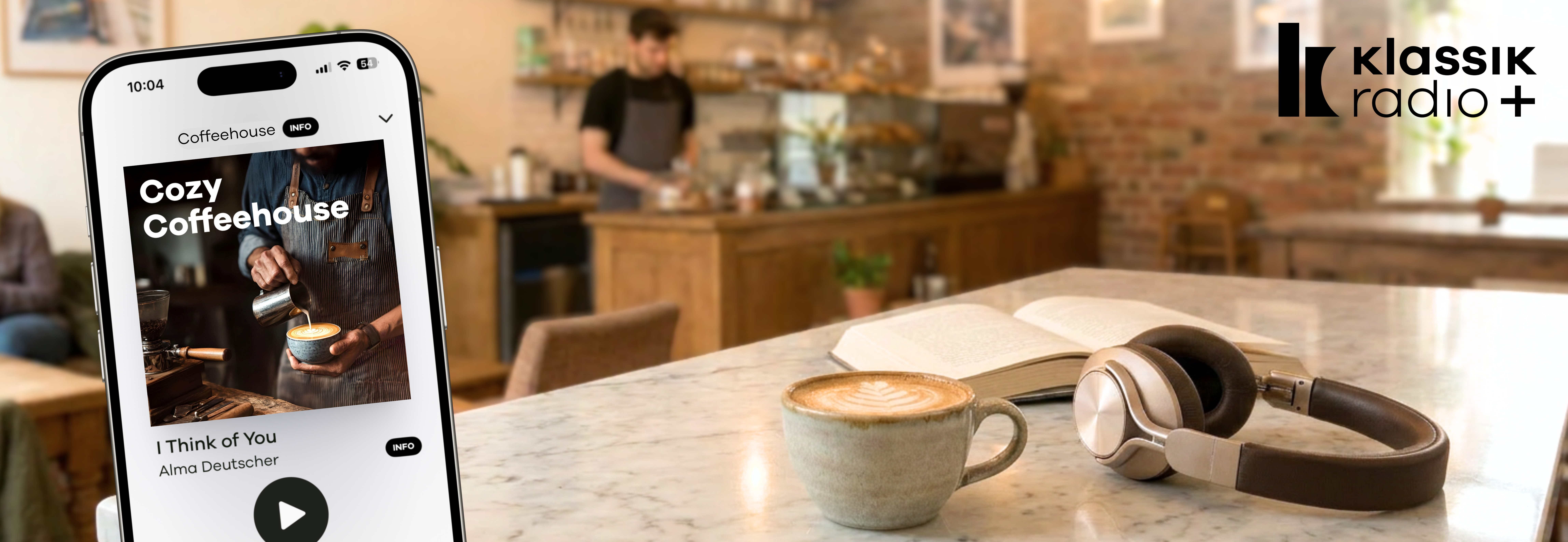 Cozy Coffeehouse Musiksender von Klassik Radio Plus spielt in einem Kaffeehaus.