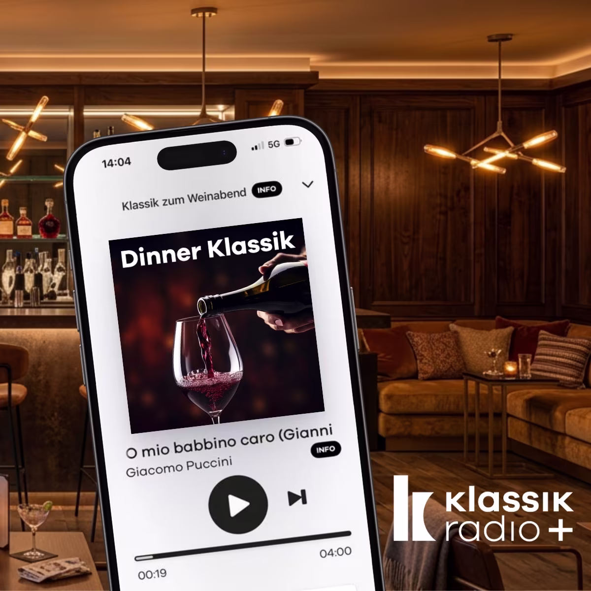 Musik-Sender "Dinner Klassik" und ein Blick in eine Bar