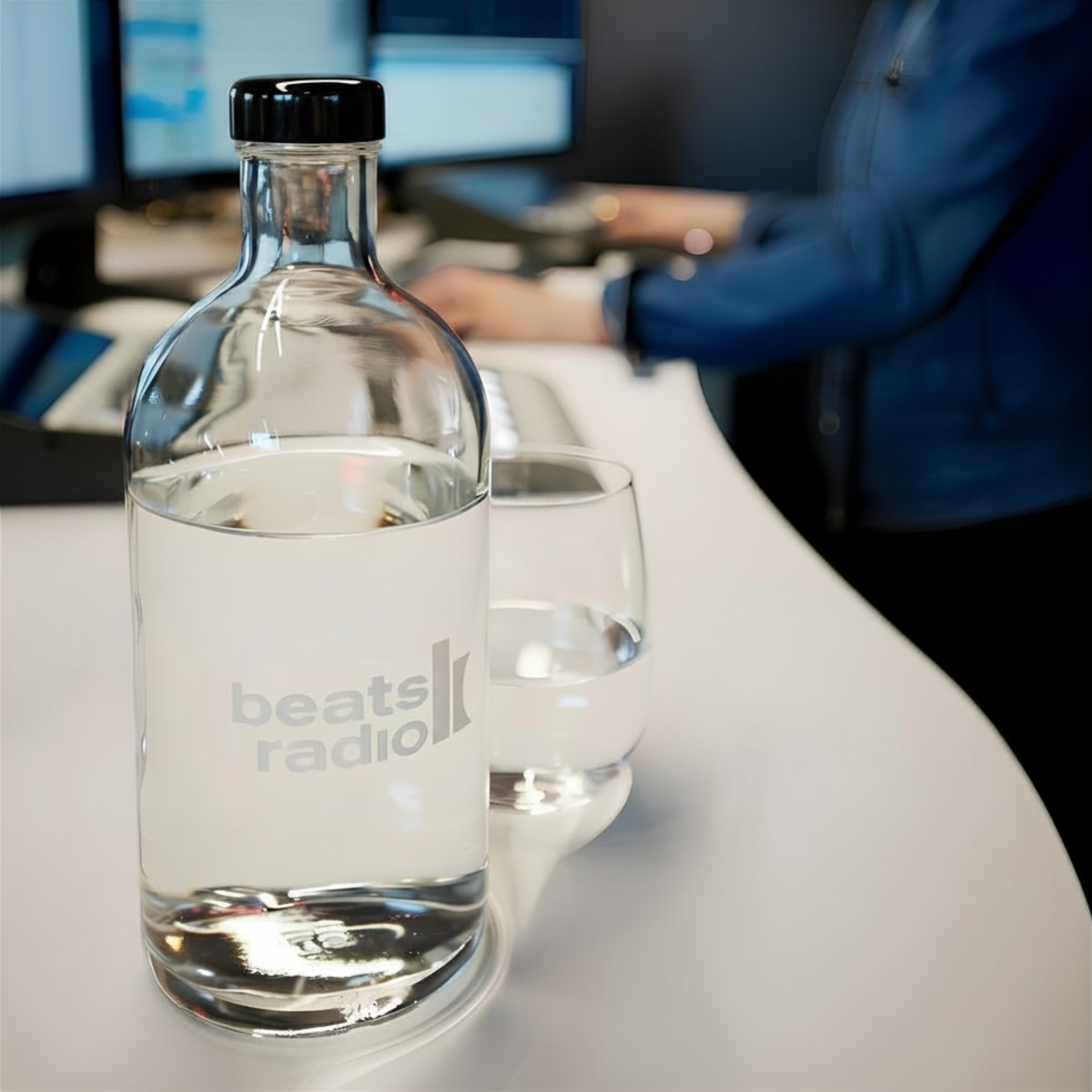 Beats Radio Glasfasche