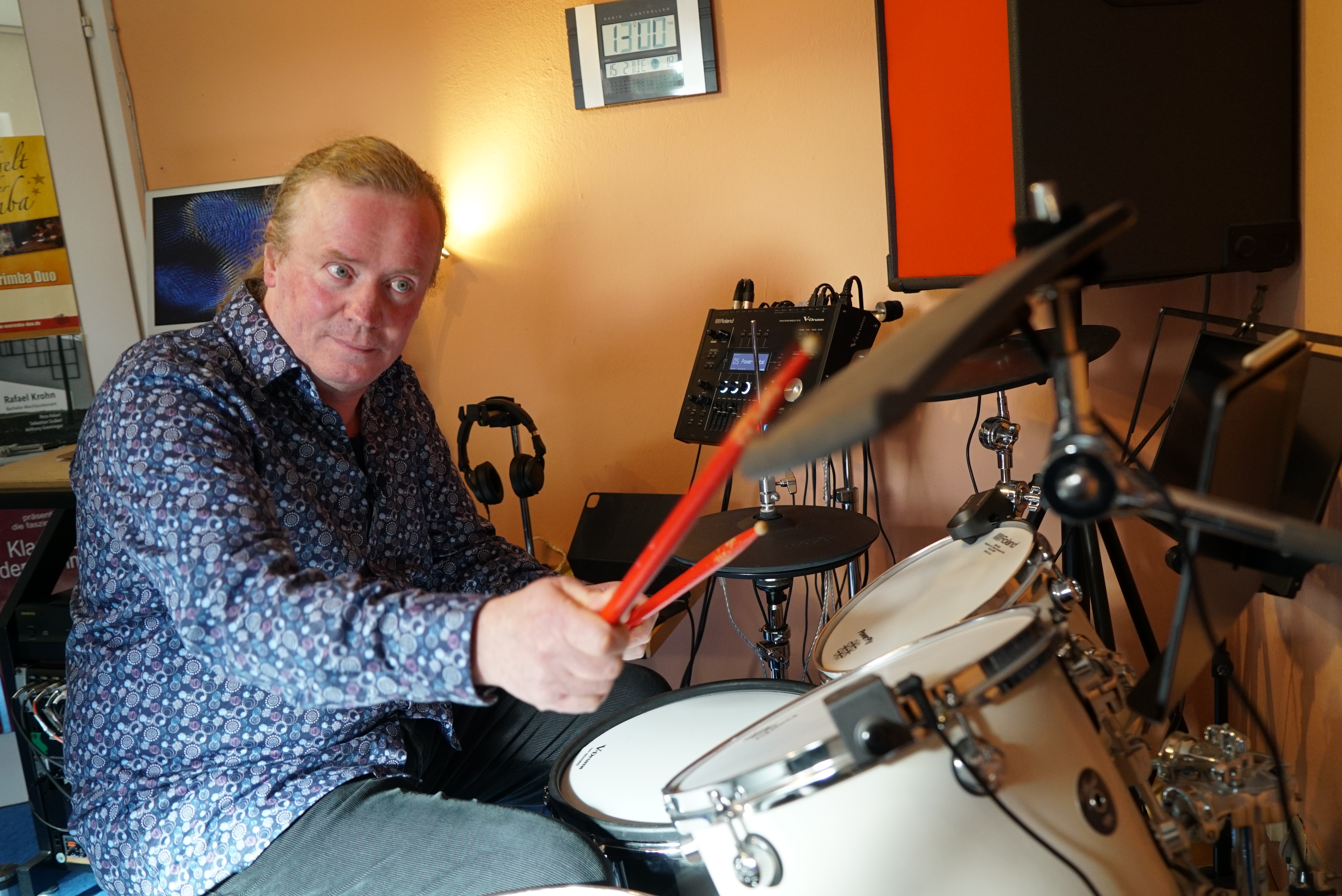 Matthias Krohn am  Schlagzeug
