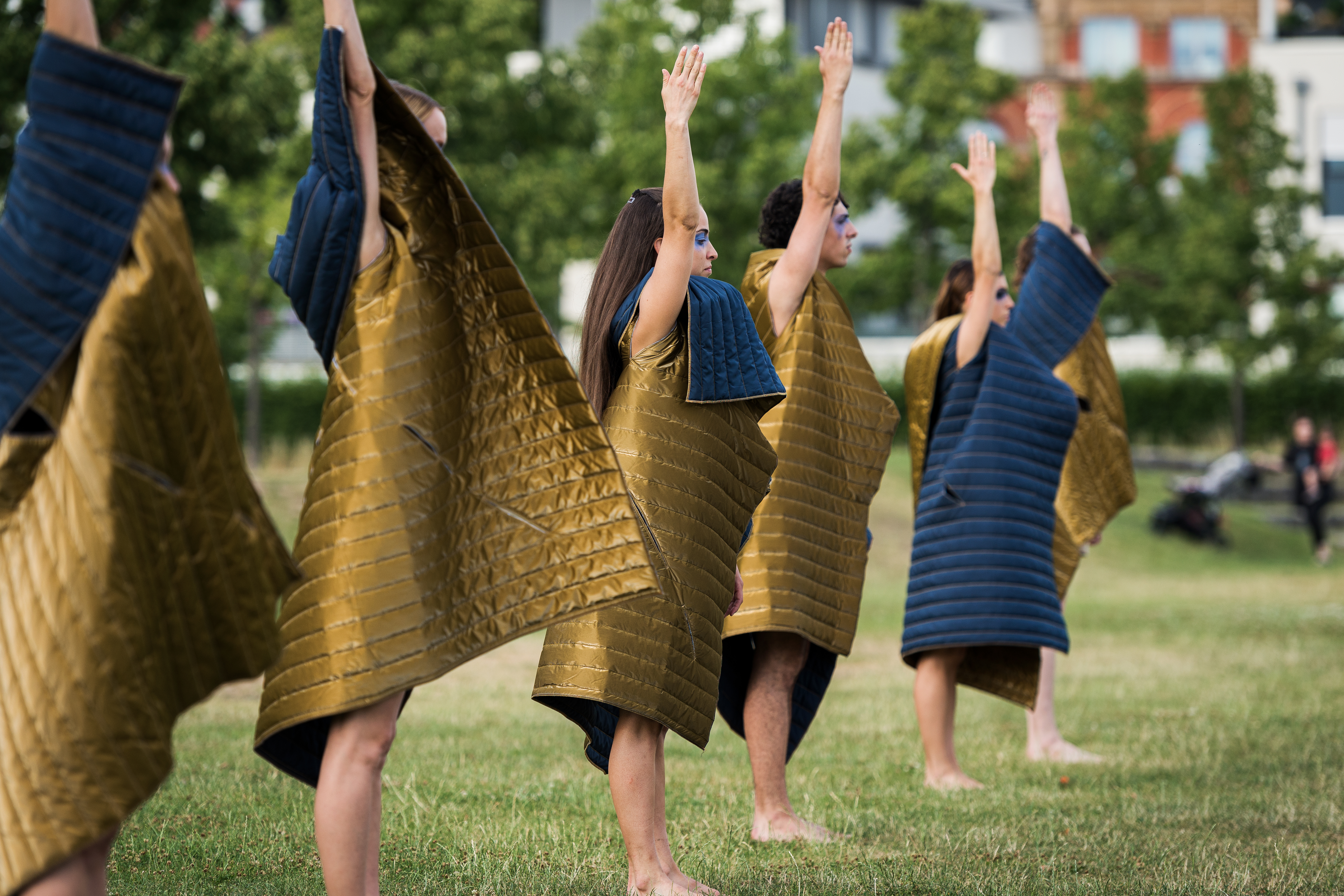 Tanzperformance am See oder in der Stadt