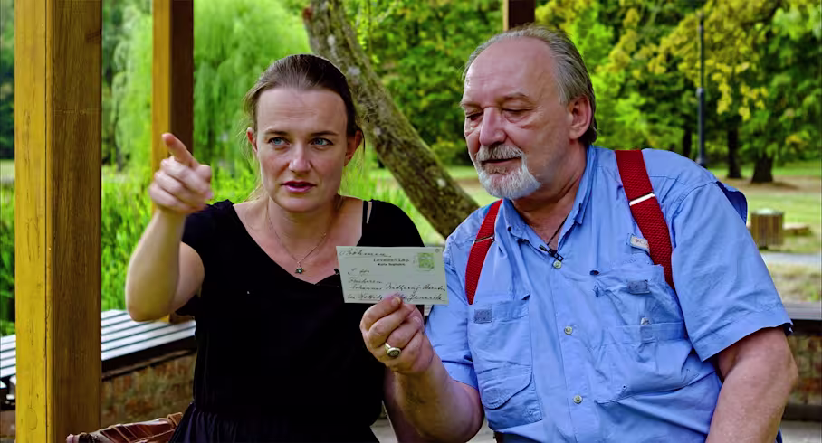 Pianistin Kyra Steckeweh und Filmemacher Tim van Beveren