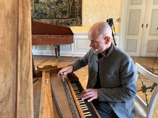 Georg Ott bei der Arbeit