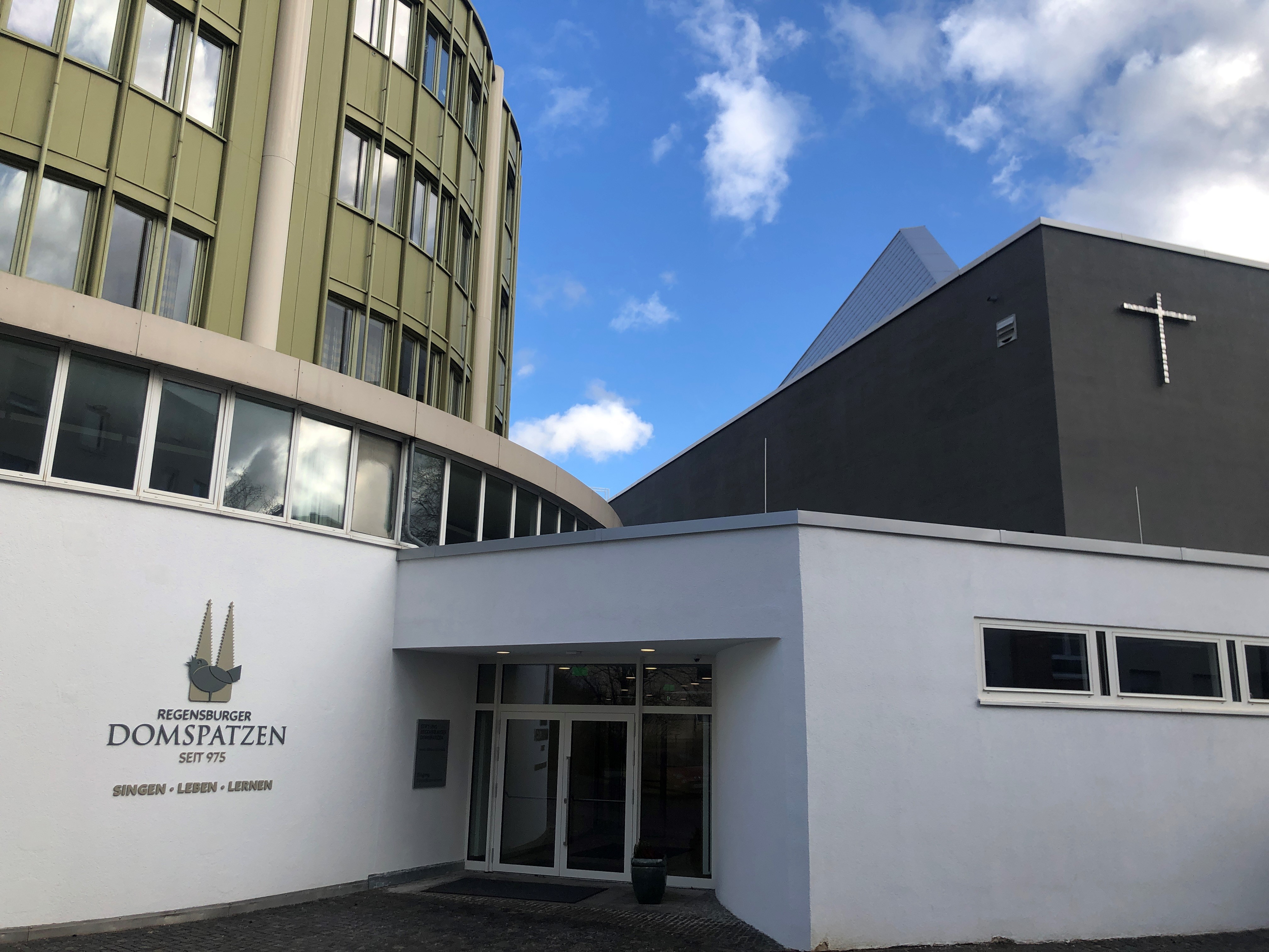 Der Eingang zu den Regensburger Domspatzen, durch den bald auch Mädchen schreiten dürfen 