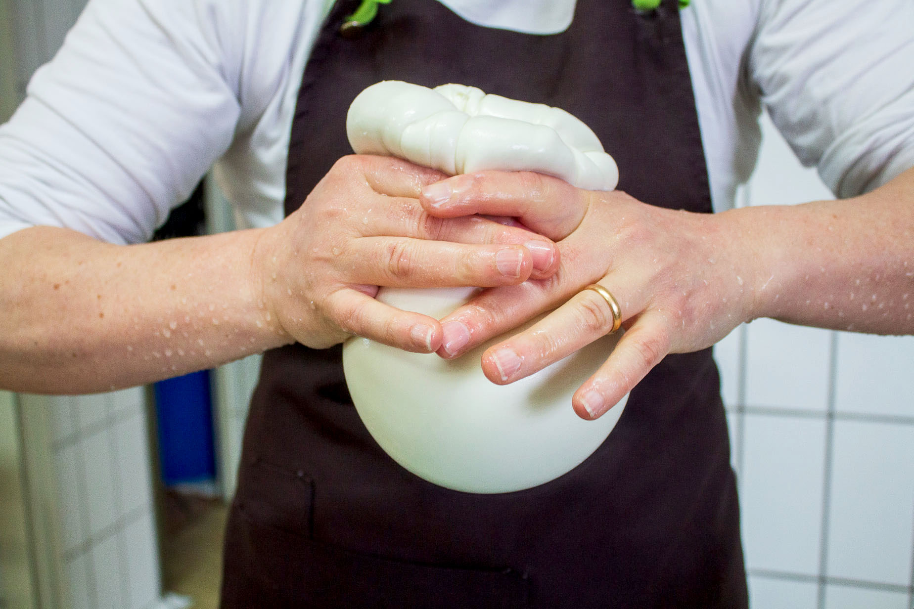 Herstellung des CACIOCAVALLO
