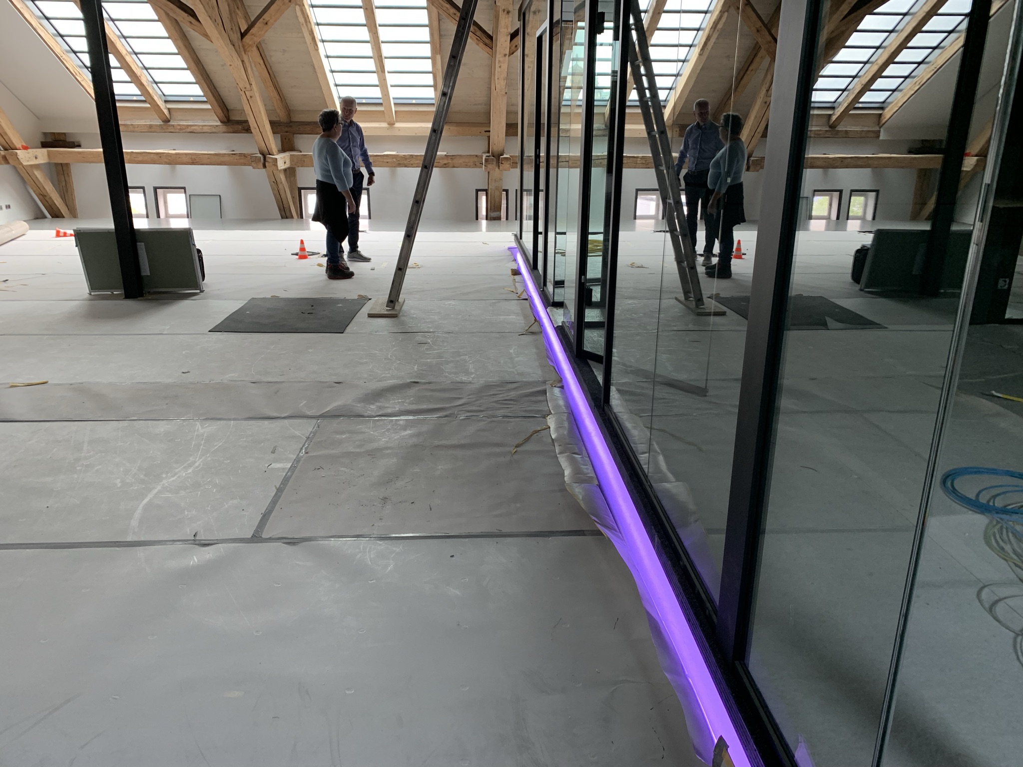 Die Cubes sind da...