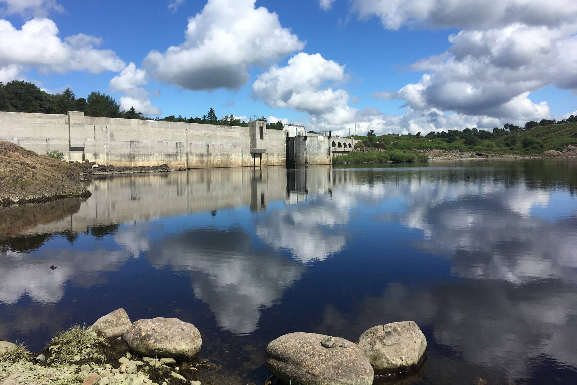 Drax delivers 100% renewable Scottish hydro power for Allied Glass