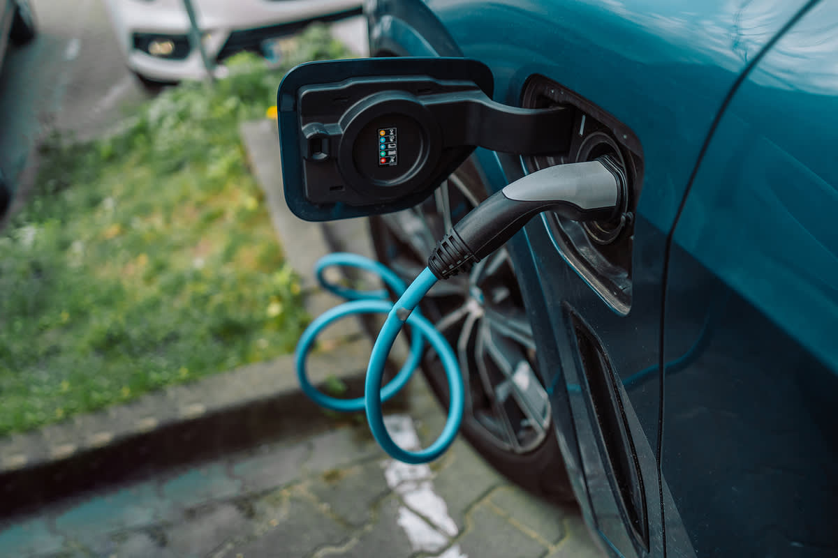 Electric Supply For Electric Car