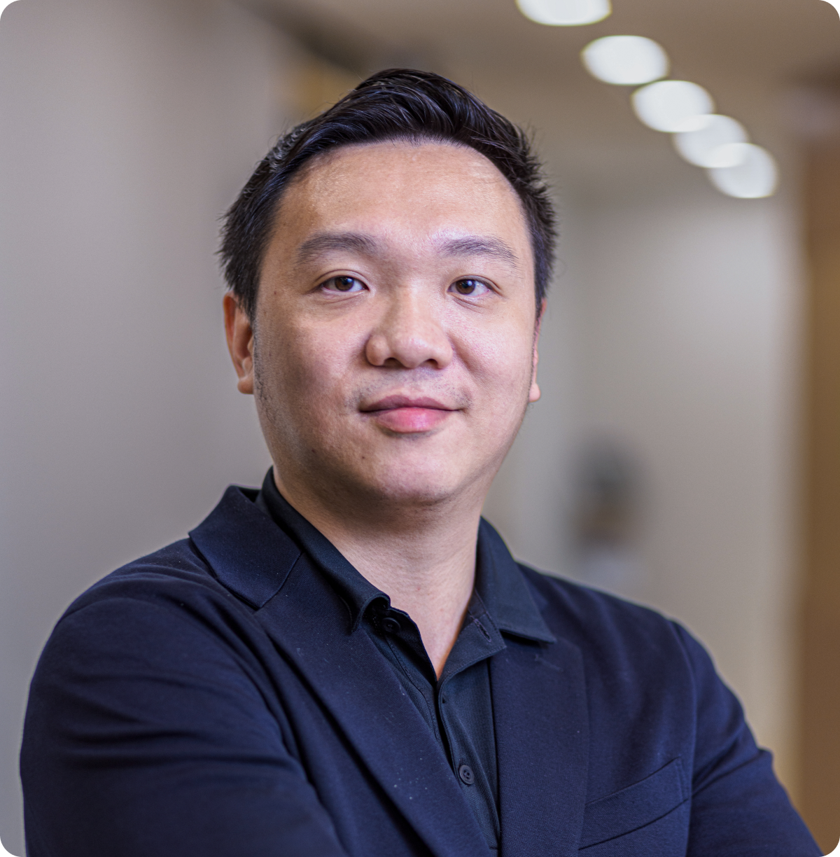 Headshot of Wei Liang Leu