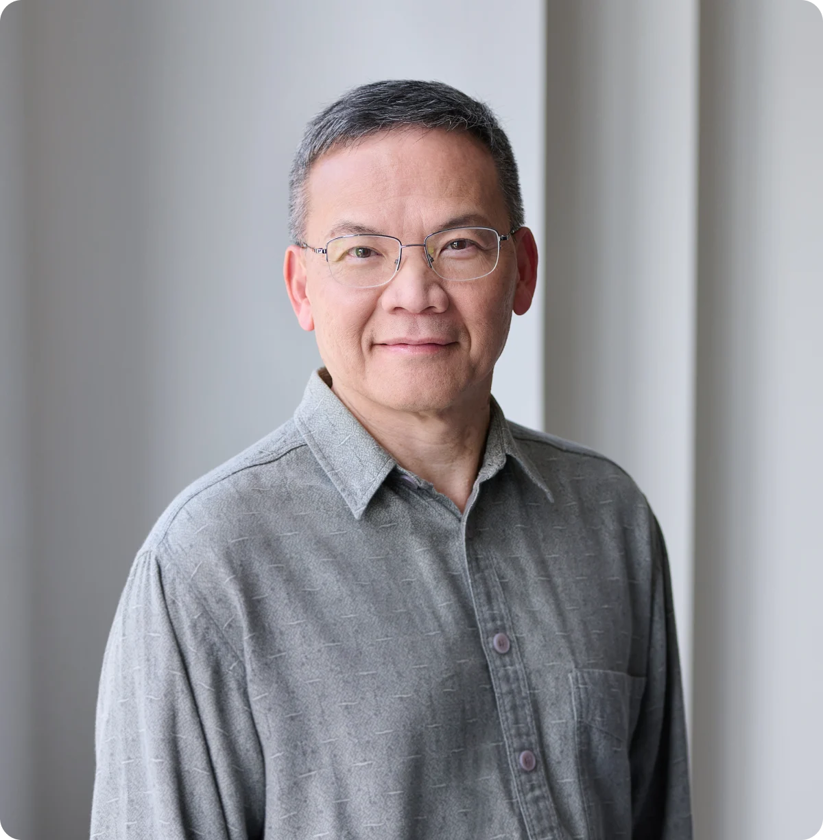 Headshot of Tuan Hoang