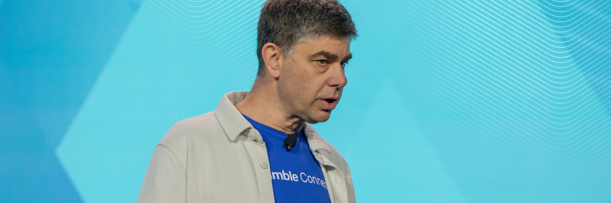 Mark Schwartz, VP, Platform Solutions, delivering an AI session at Trimble Innovate 2025