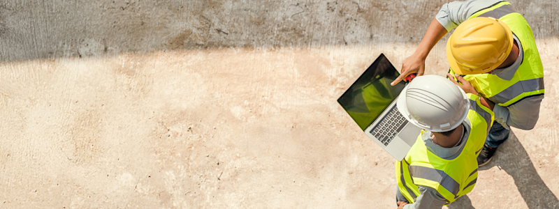 construction-blog-engineers-data-collaboration-image