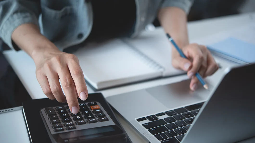 construction-blog-financial-planning-calcuation-image