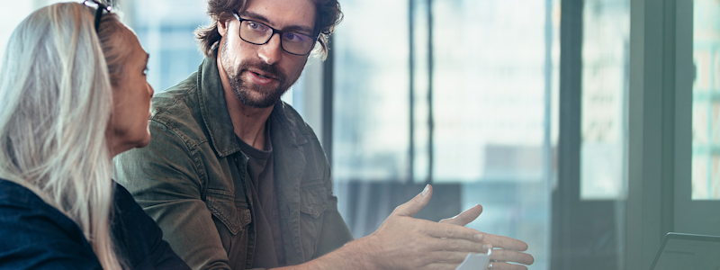 construction-blog-colleagues-discussion-office-image