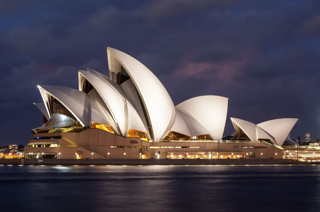 Renzo worked with students at the University of Washington to research how the Sydney Opera House could be built with modern