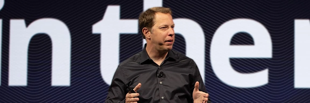 Keselowski & Schwartz link racing precision/digital data, "fail virtually" mindset and connected workflows to success on the construction job site.