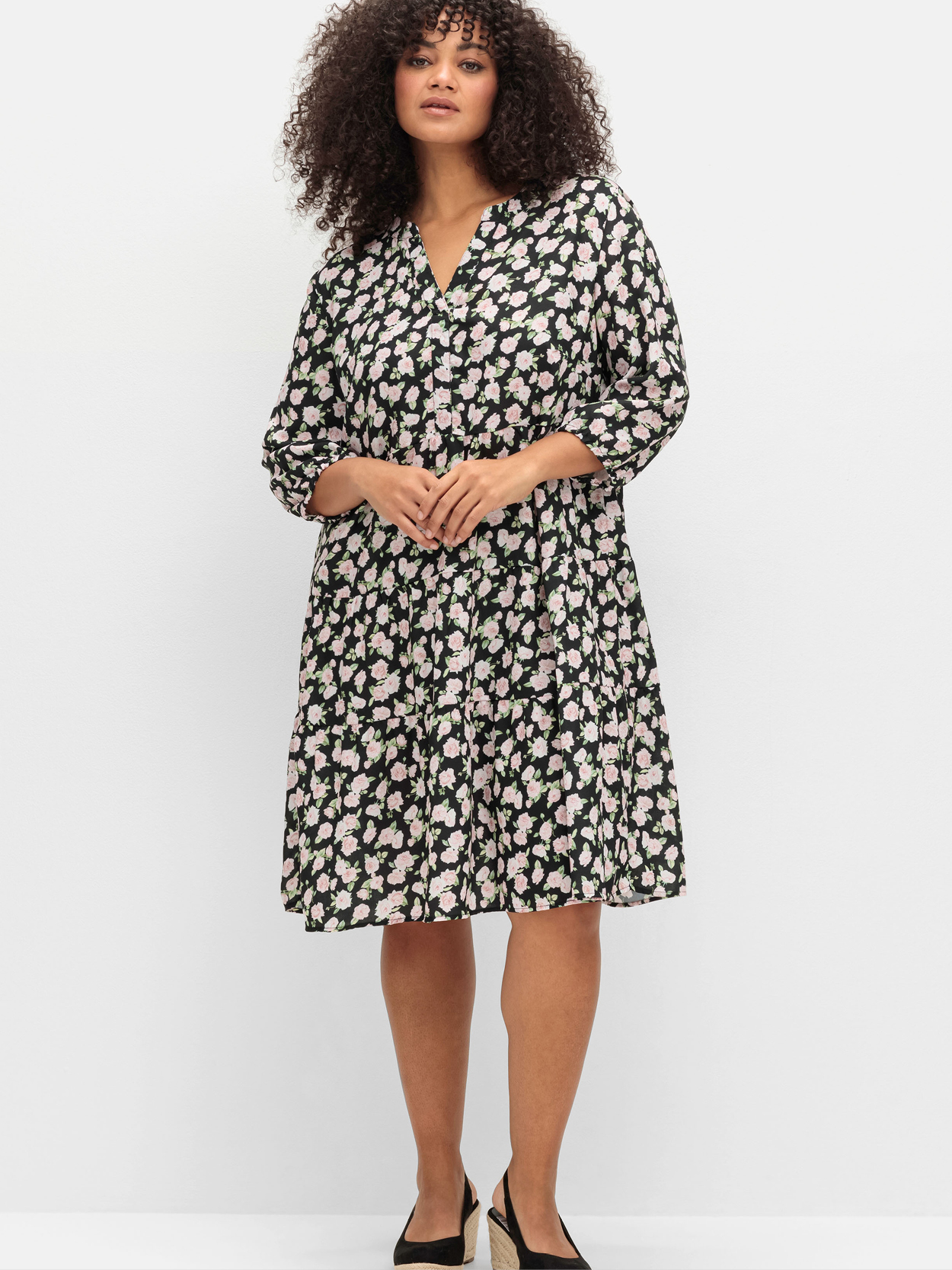 Knieumspielendes Kleid