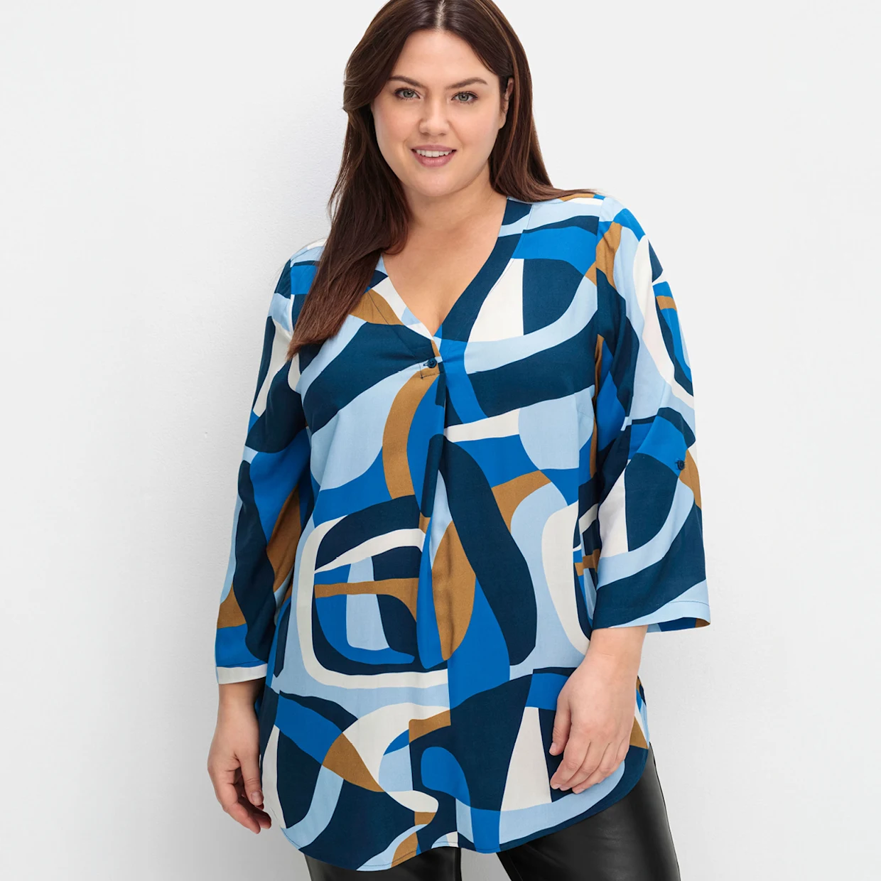 Blau gemusterte Bluse