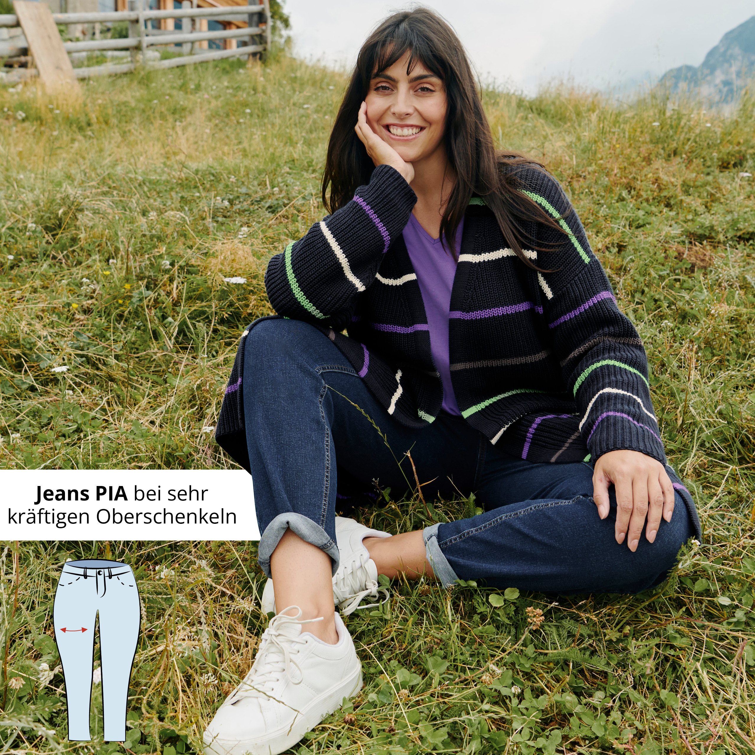 Model mit gestreiftem Cardigan über Jeans Pia, die perfekt bei sehr kräftigen Oberschenkeln passt