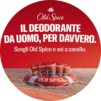 Gamma di deodoranti stick Old Spice esposta su un salvagente galleggiante sull’acqua, con il testo “Il deodorante da uomo, per davvero. Scegli Old Spice e sei a cavallo.”