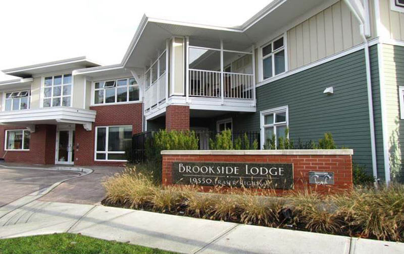 Brookside Lodge
