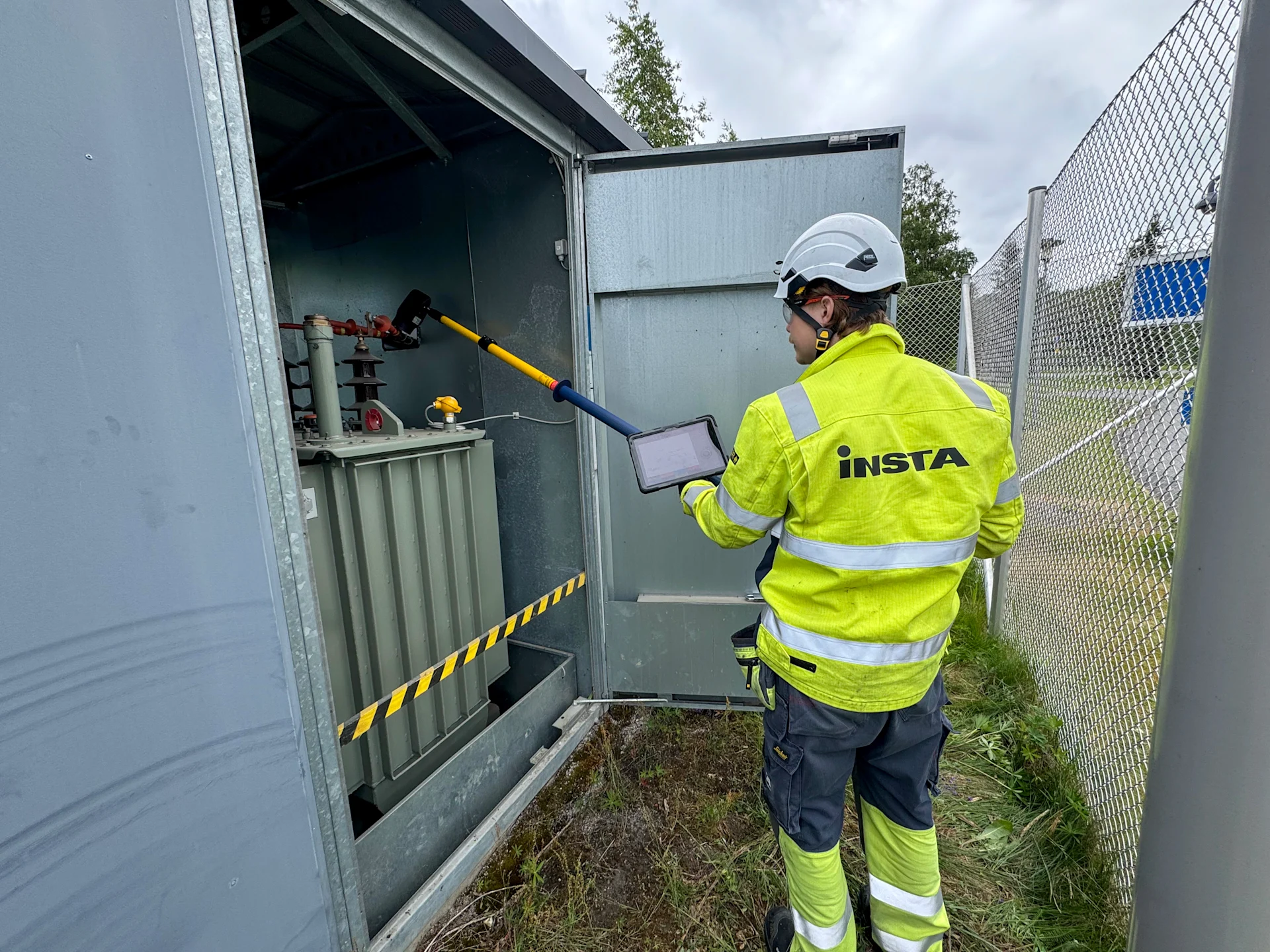 Detect insulation faults in electrical networks before they cause disruptions