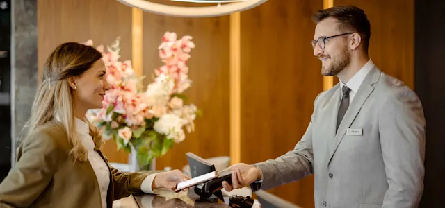 Hvordan hotelejere både kan øge indtjeningen og kundetilfredsheden med DCC
