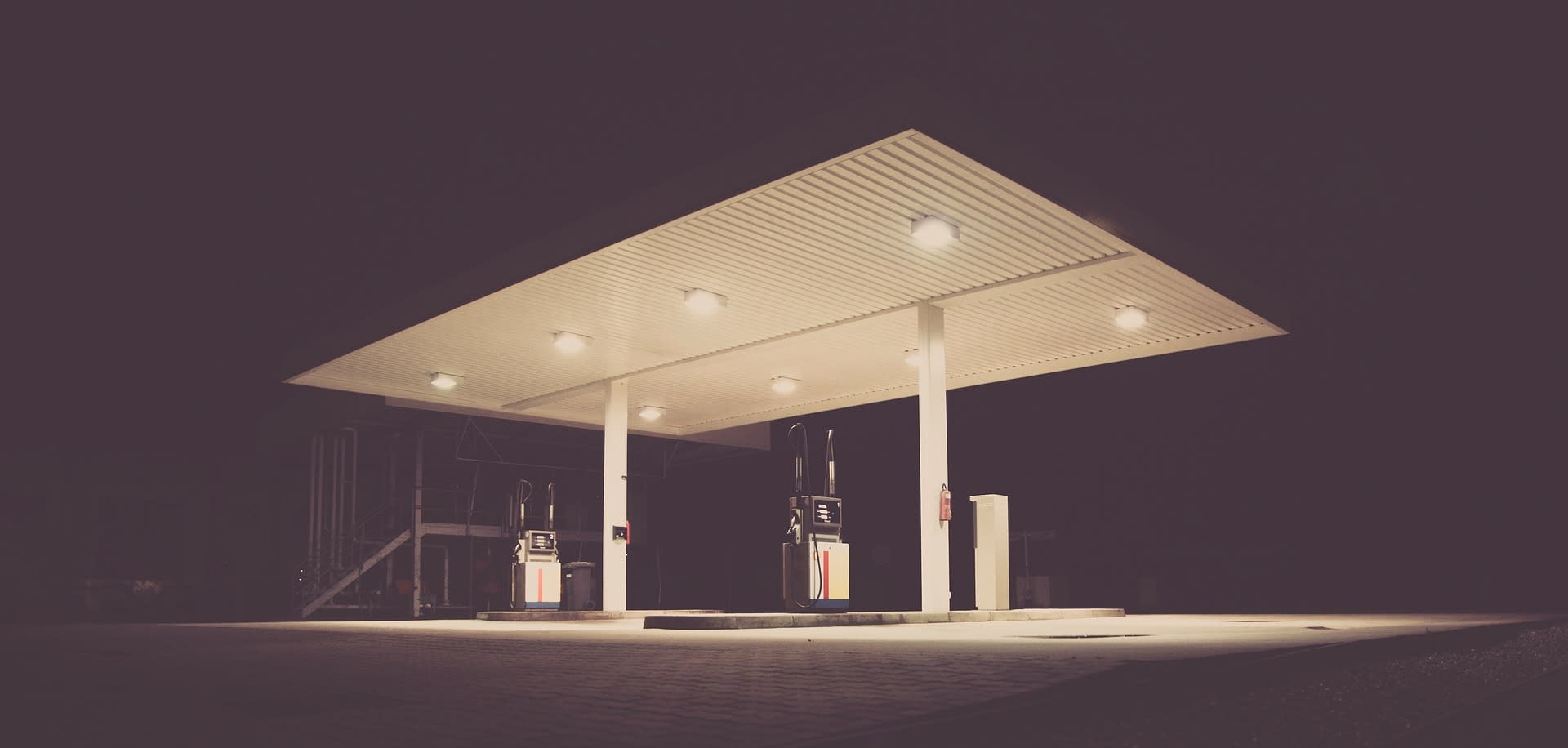 Zatrucia benzyną – objawy, skutki i leczenie