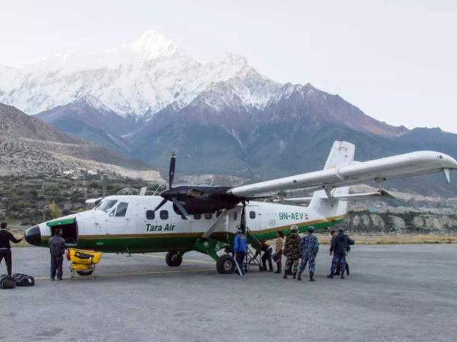 Samolot nepalskich linii lotniczych