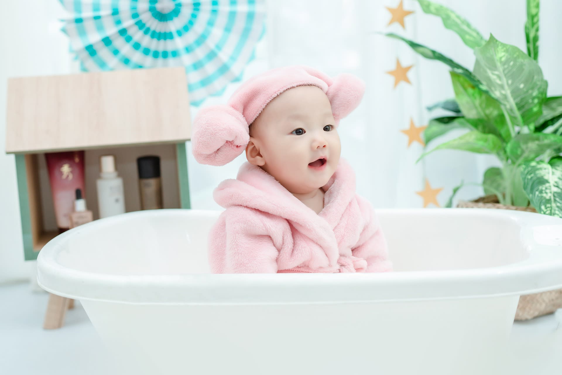 Kąpiel niemowlęcia