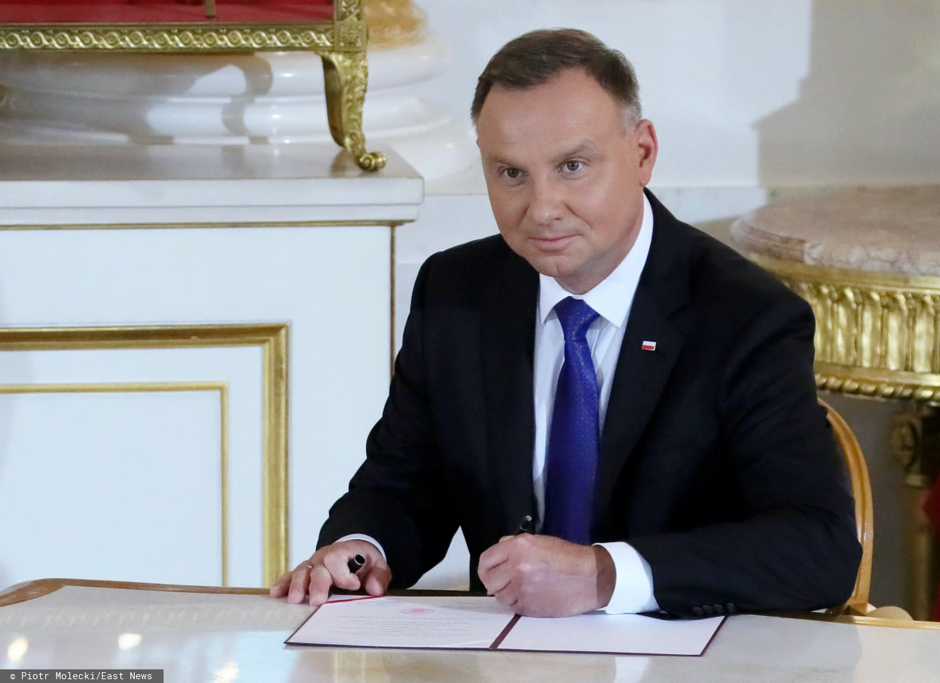 Andrzej Duda podpisał ustawę regulującą działania zwierząt w służbach mundurowych