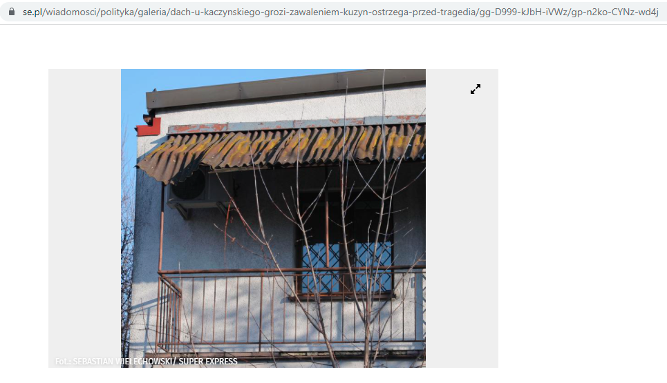 Screen z artykułu portalu "Super Express" pt. "Dach w domu Kaczyńskiego się sypie! To grozi zawaleniem. Mamy zdjęcia"