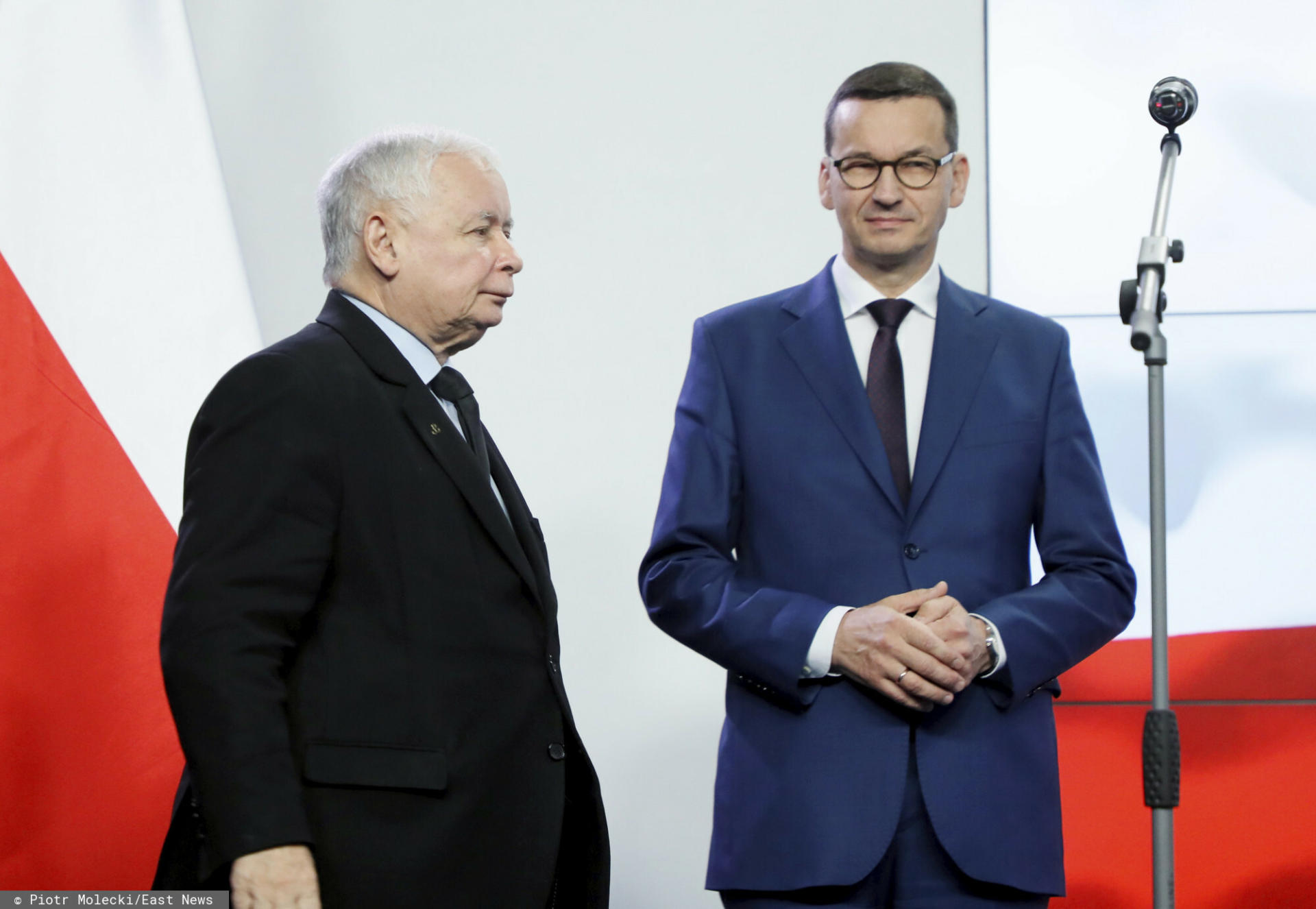 Według nieoficjalnych doniesień, Jarosław Kaczyński zastanawia się nad zmianą premiera. Zmiana miałaby nastąpić po najbliższych wyborach. 