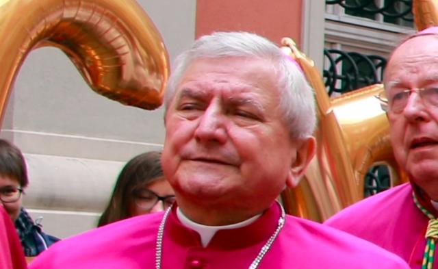 Abp Gądecki przemawiał na mszy żałobnej biskupa Edwarda Janiaka