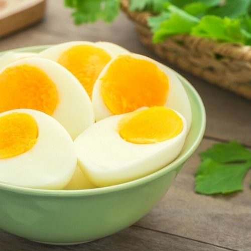 Gotowanie jajek na twardo zmniejsza ryzyko zatrucia salmonellą