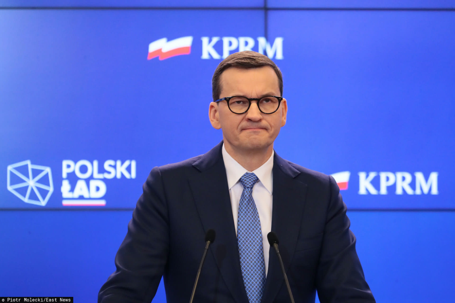 Polacy w sondażu krytykują rząd Mateusza Morawieckiego, to ministrowie mają być winni podwyżek cen gazu i prądu