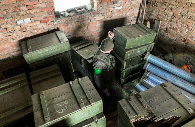 Tajemnicze skrzynie porzucone przez Rosjan odkryte przez ukraińską armię 