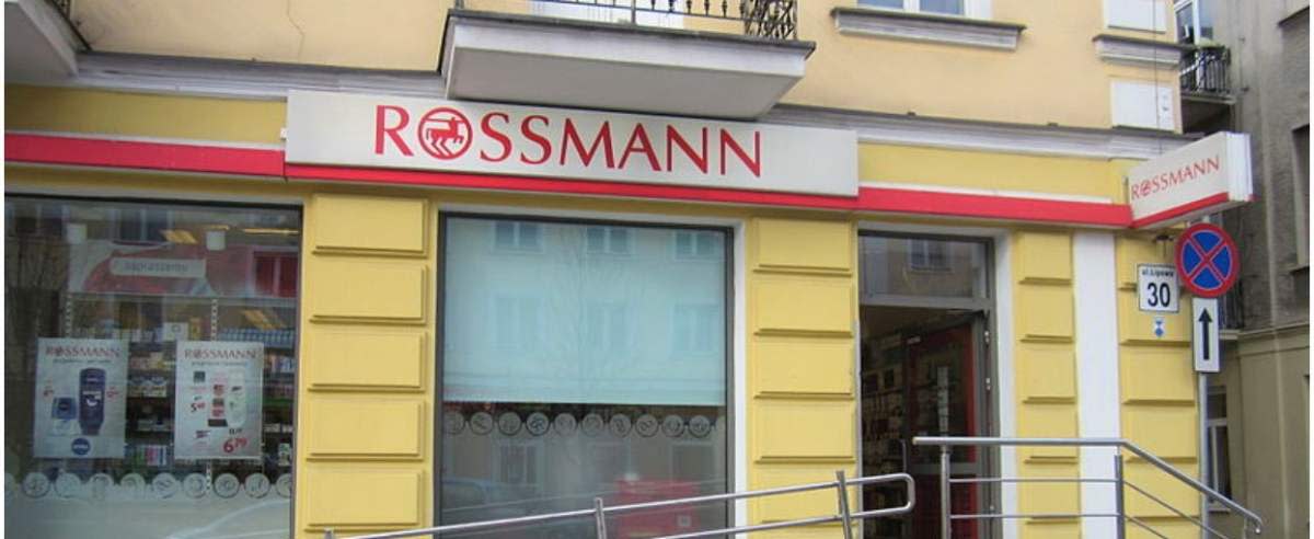 Rossmann stawia na kasy samoobsługowe