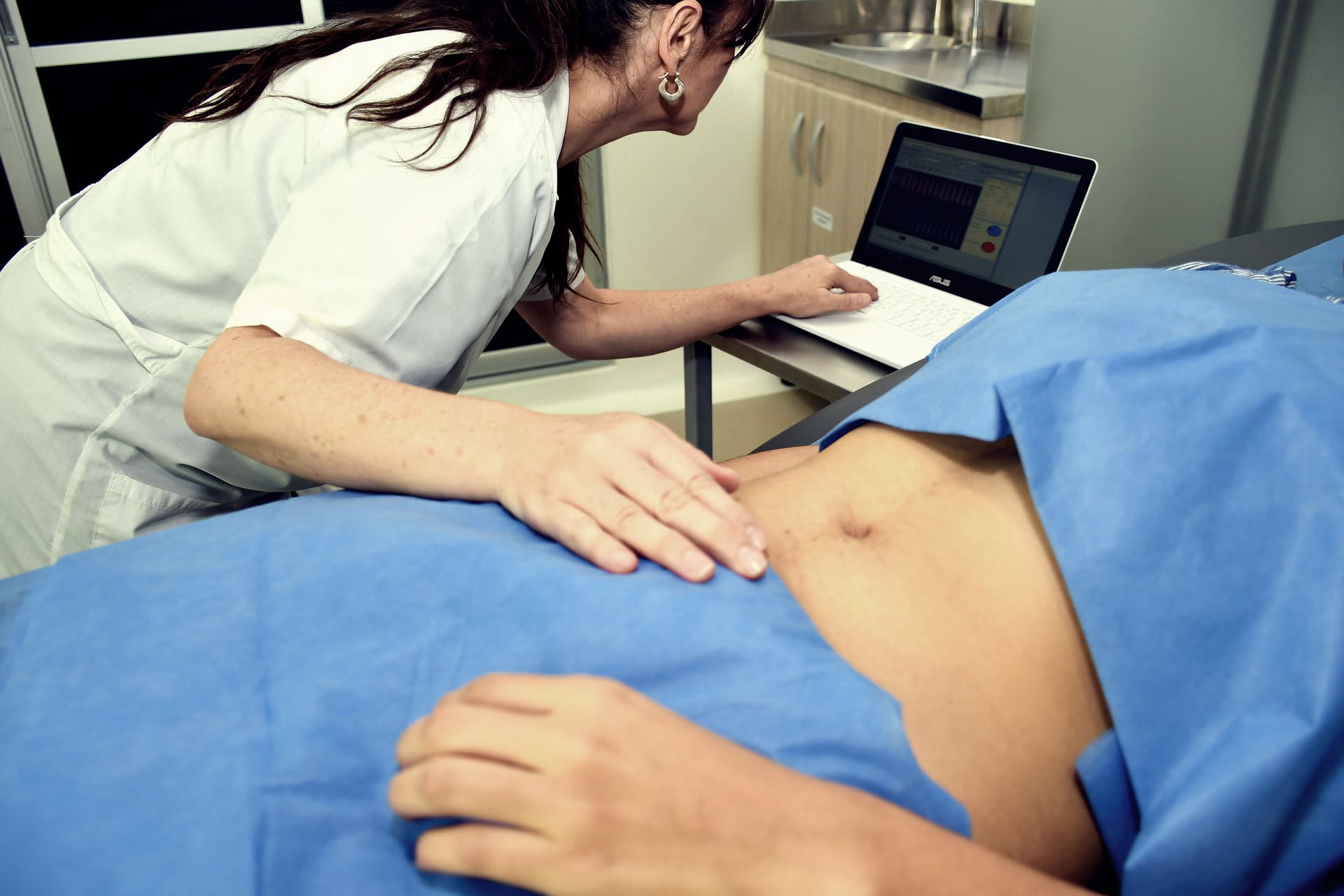 Cytologia w ciąży – czy jest bezpieczna i kiedy należy wykonać?