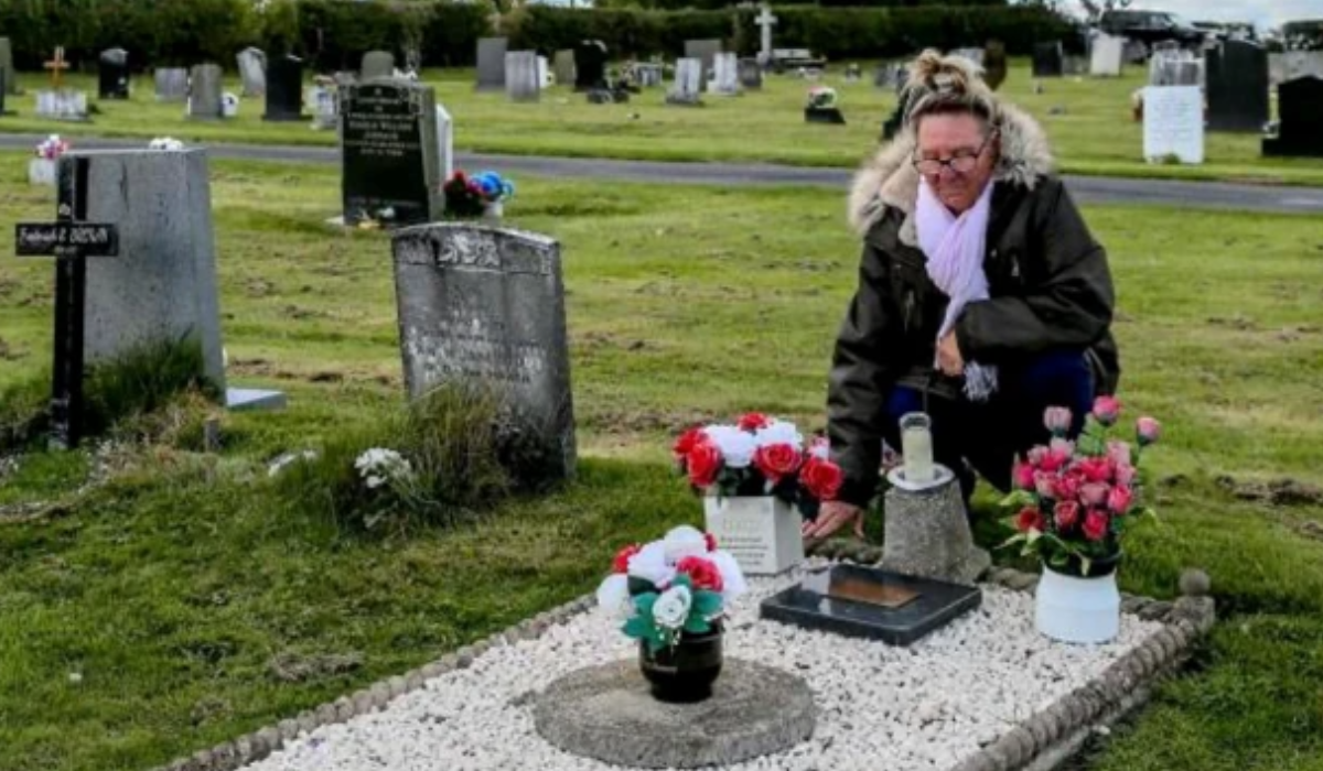 Rodzina po 43 latach odkryła, że odwiedzała niewłaściwy grób. "To po prostu obrzydliwe"