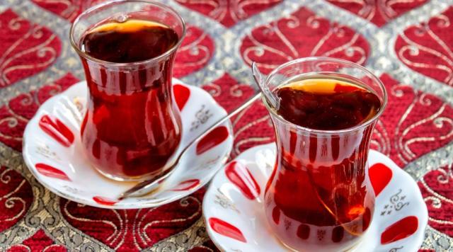 3 Prawdziwa herbata po turecku. Jak ją zrobić w domu?