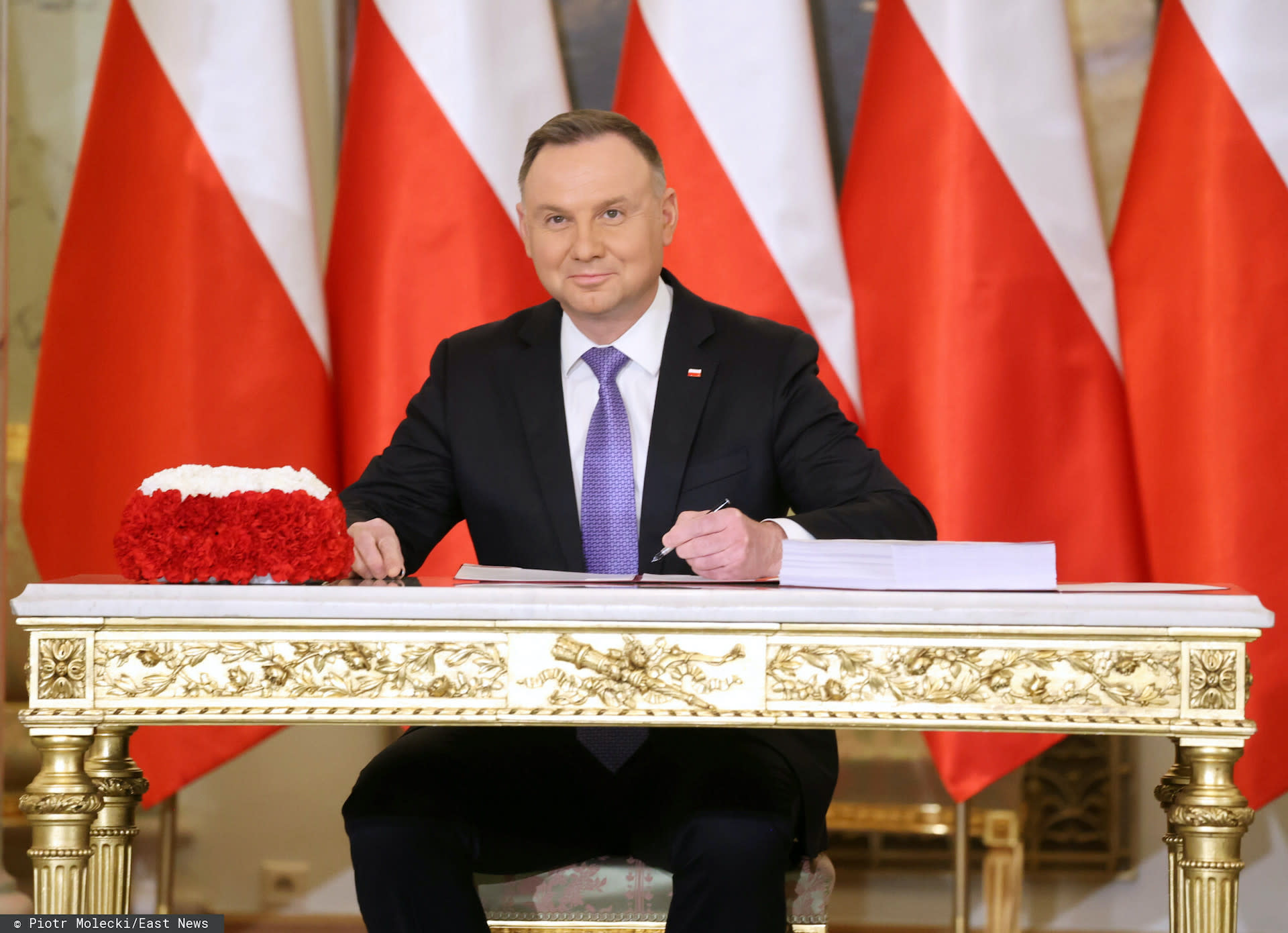 Ustawa z podpisem Andrzeja Dudy, tarcza antyinflacyjna przedłużona