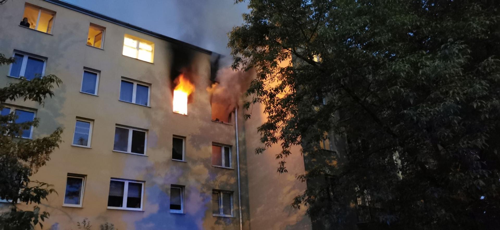 Trwa zbiórka na pomoc ofiarom pożaru w Pruszkowie.
