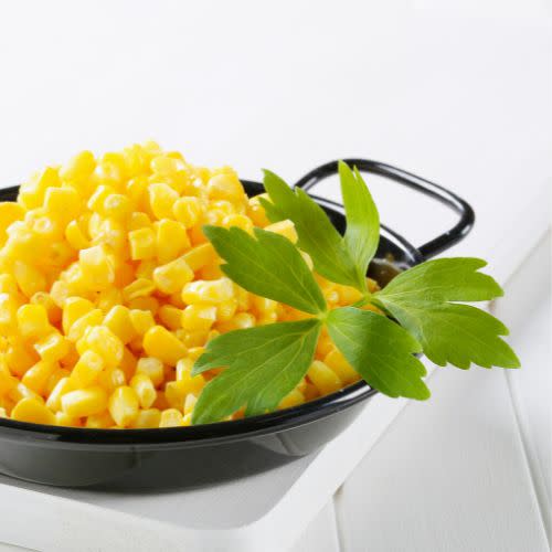 Gotowana kukurydza pasuje do wielu dań