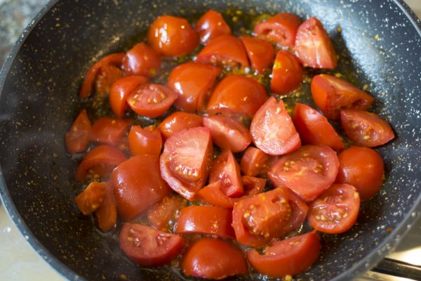 smażenie pomidorów