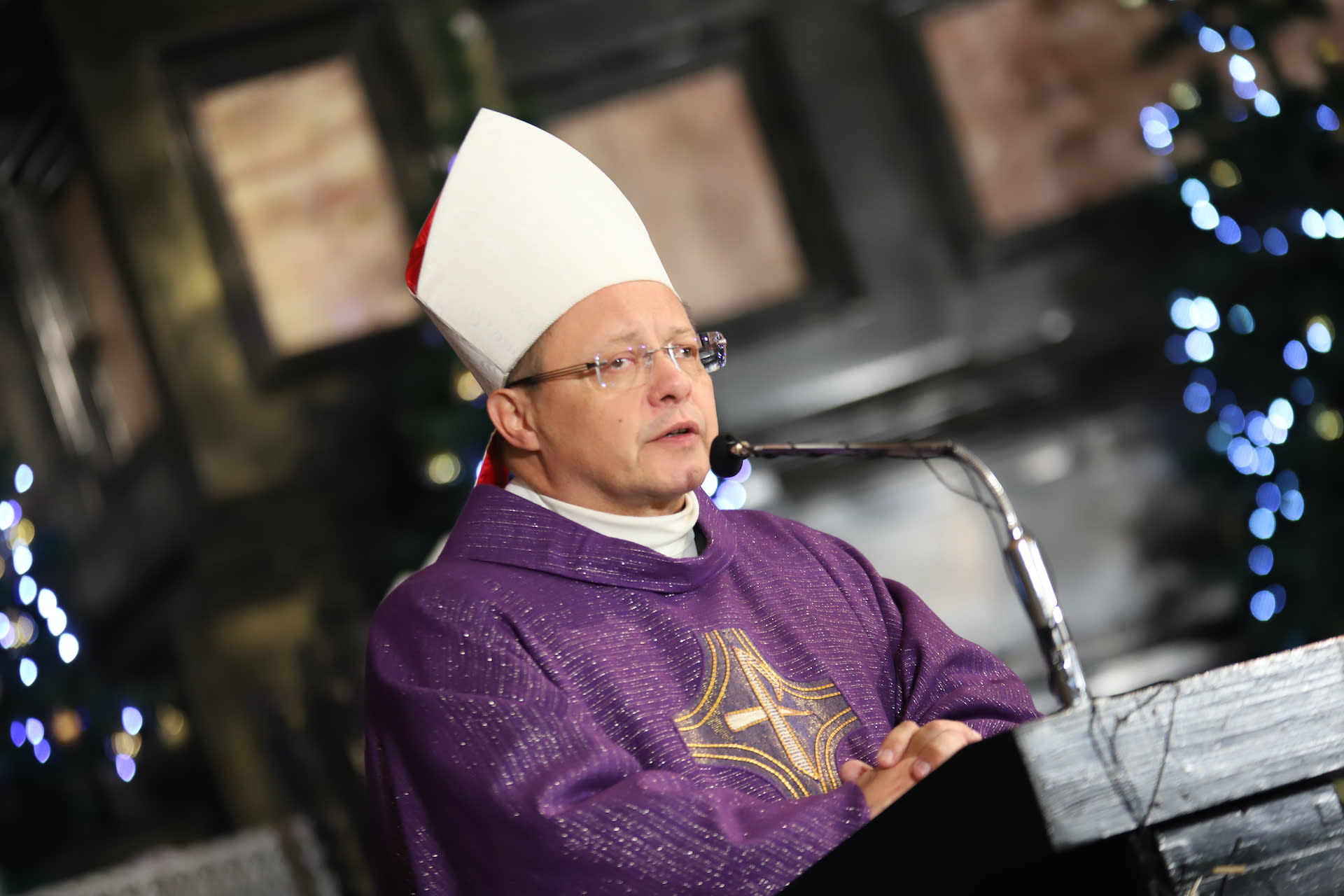 Abp Grzegorz Ryś przeprasza urażonych wiernych