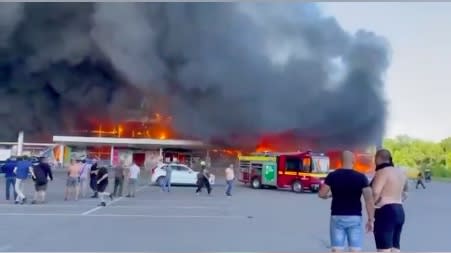 Rosjanie ostrzelali ukraińskie centrum handlowe. fot.: Типичный Донецк